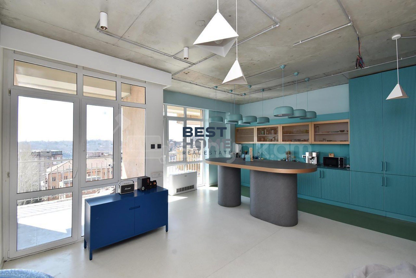 Նորակառույց Օֆիսային Տարածք, 300քմ