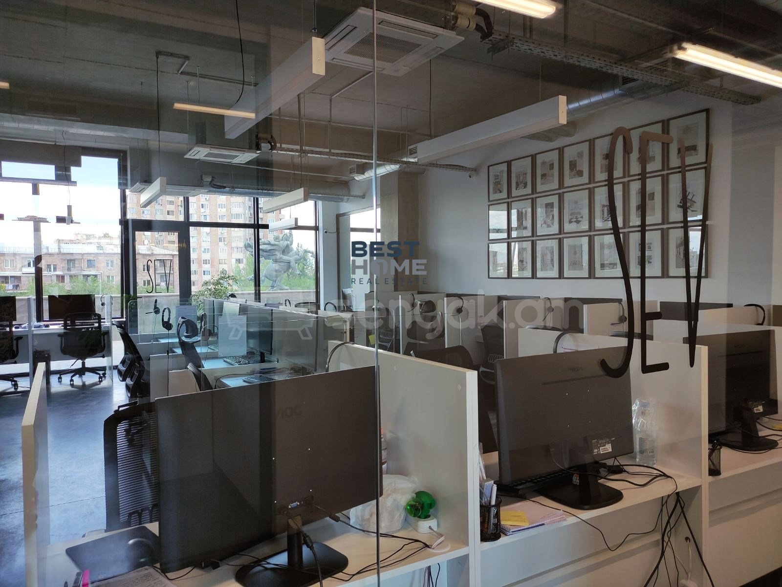 Նորակառույց Օֆիսային Տարածք, 300քմ