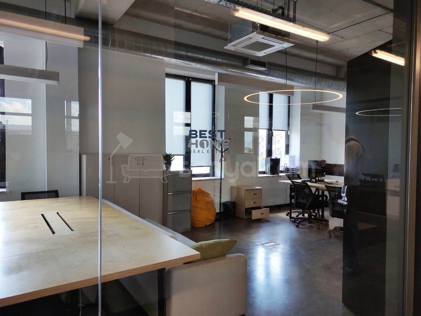 Նորակառույց Օֆիսային Տարածք, 300քմ