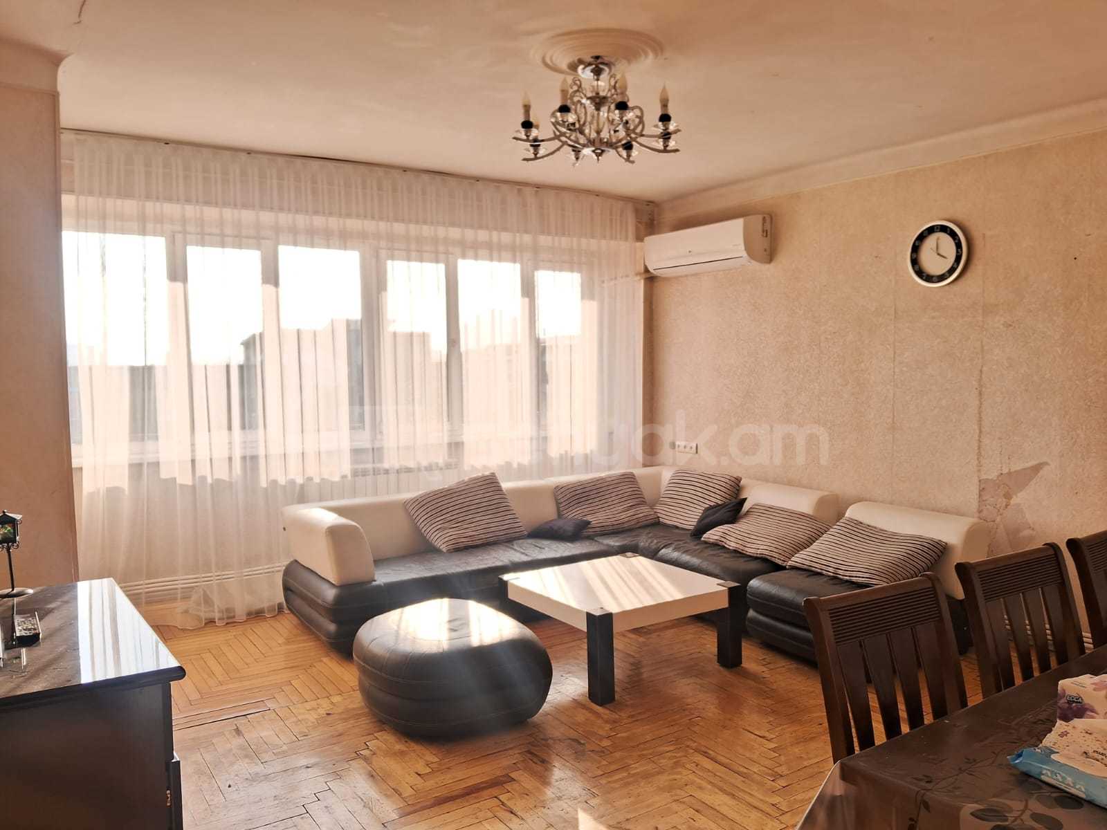 3 Սենյականոց Բնակարան, 80քմ, 9/9 հարկ, Նորմալ Վիճակում