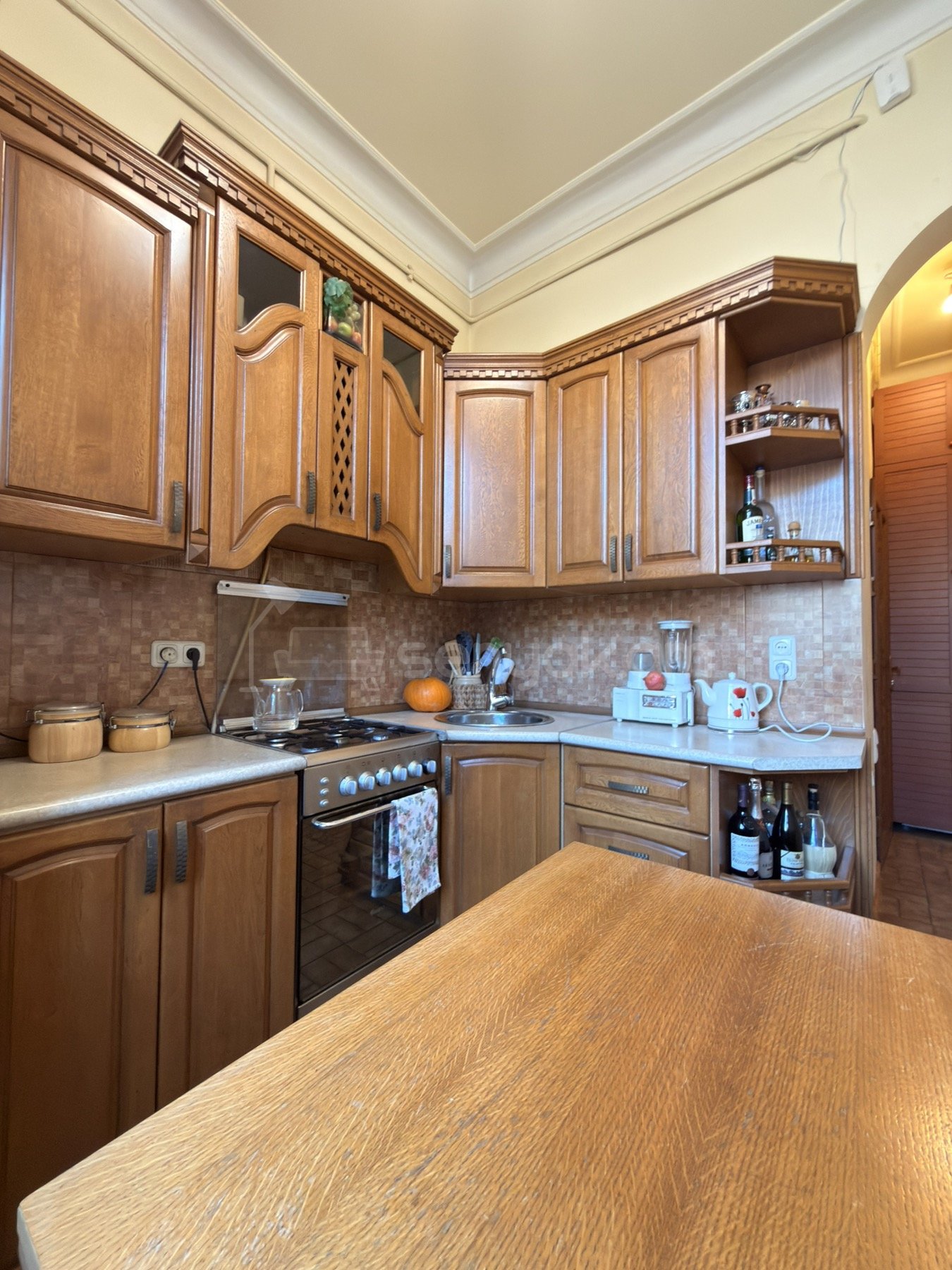 1 Սենյականոց Բնակարան Քարե Շենքում, 34քմ, 3/4 հարկ, Կապիտալ Վերանորոգված