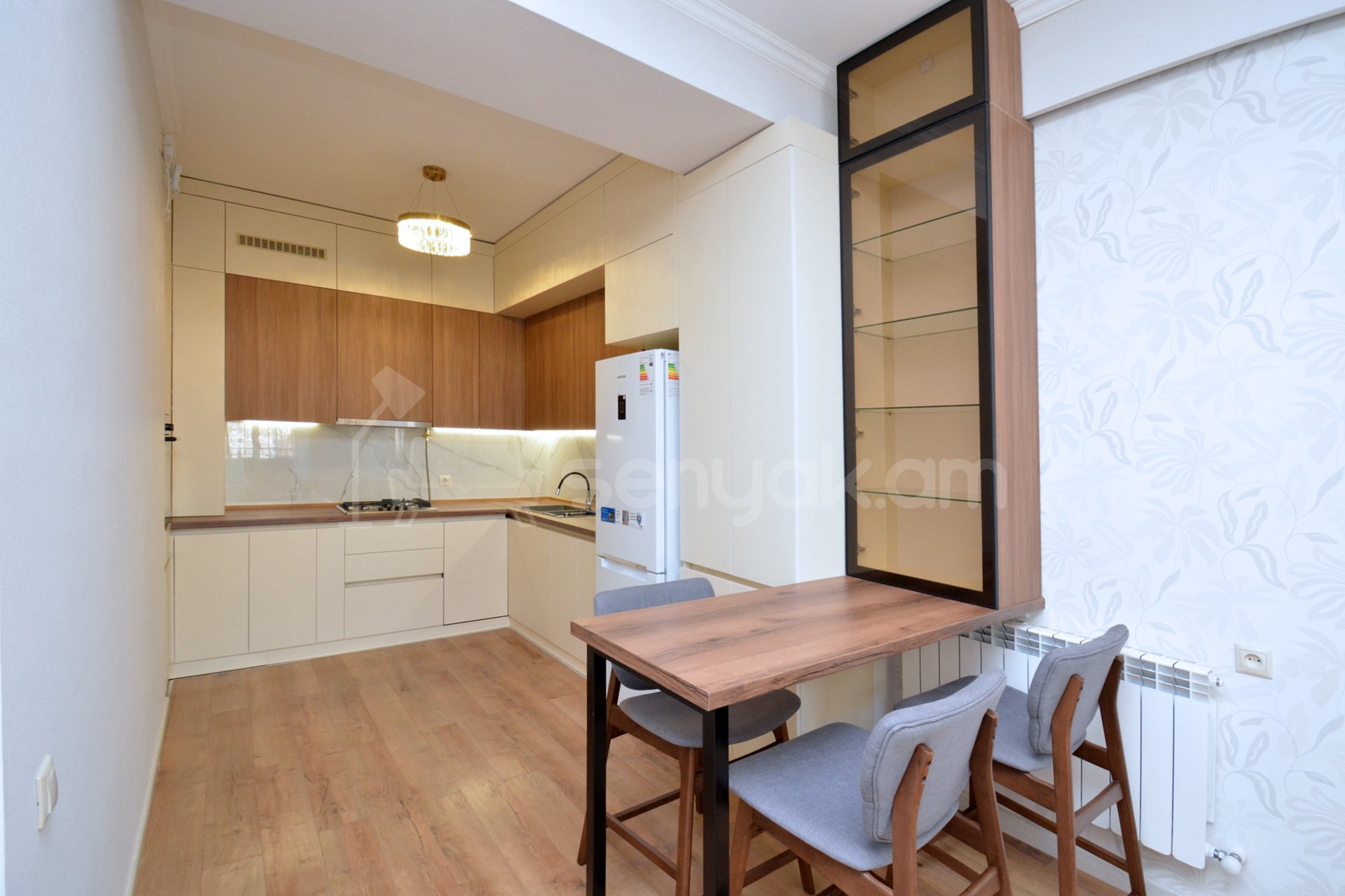 2 Սենյականոց Բնակարան Նորակառույցում, 72քմ, 7/18 հարկ, Դիզայներական Վերանորոգված, Կահավորված