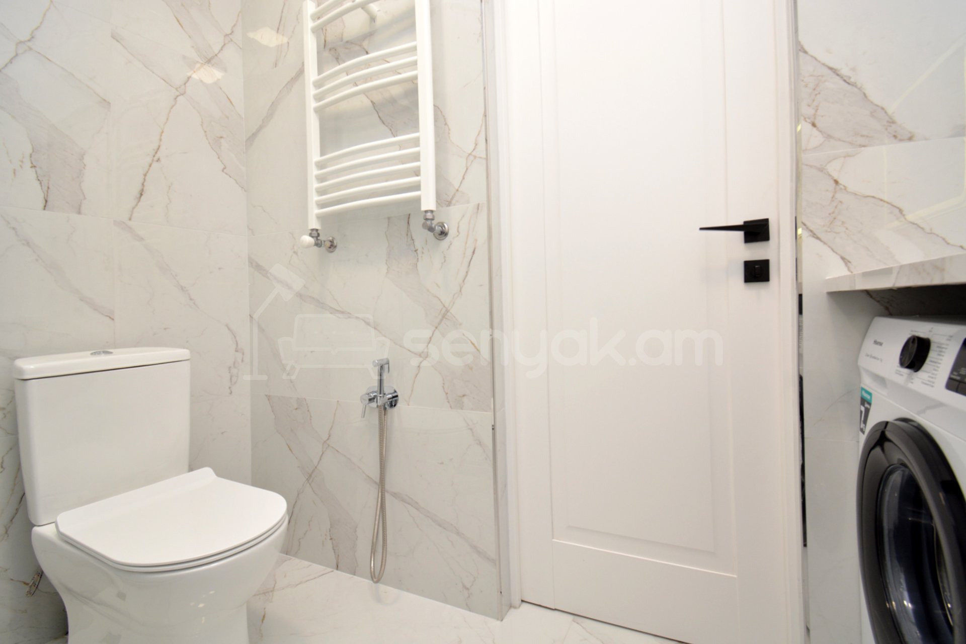 2 Սենյականոց Բնակարան Նորակառույցում, 72քմ, 7/18 հարկ, Դիզայներական Վերանորոգված, Կահավորված