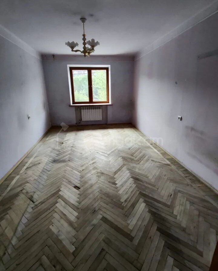 3 Սենյականոց Բնակարան Քարե Շենքում, 75քմ, 2/5 հարկ, Կոսմետիկ Վերանորոգված