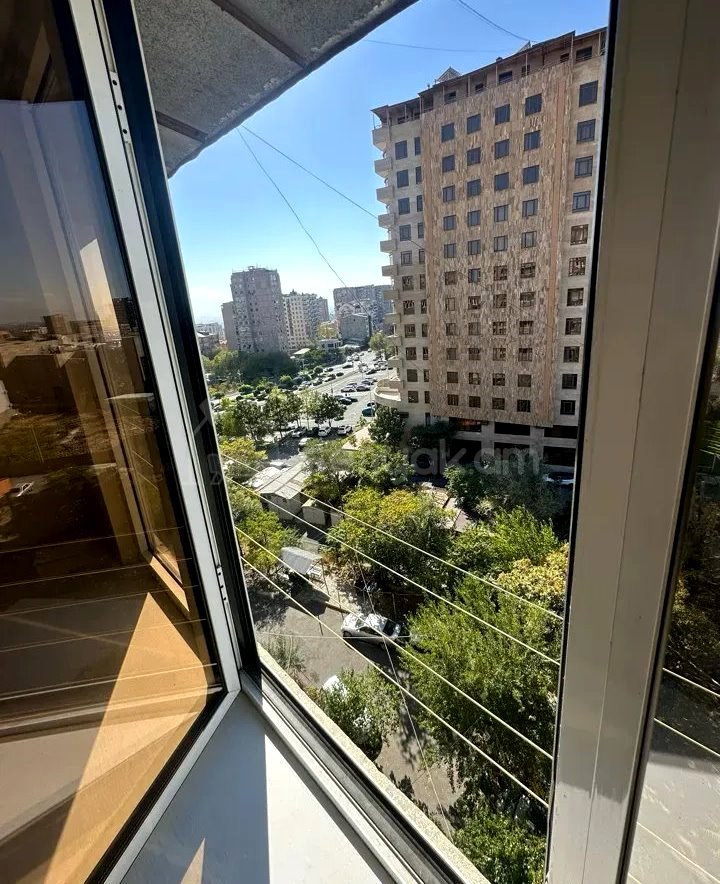 4 Սենյականոց Բնակարան, 85քմ, 8/9 հարկ, Կոսմետիկ Վերանորոգված