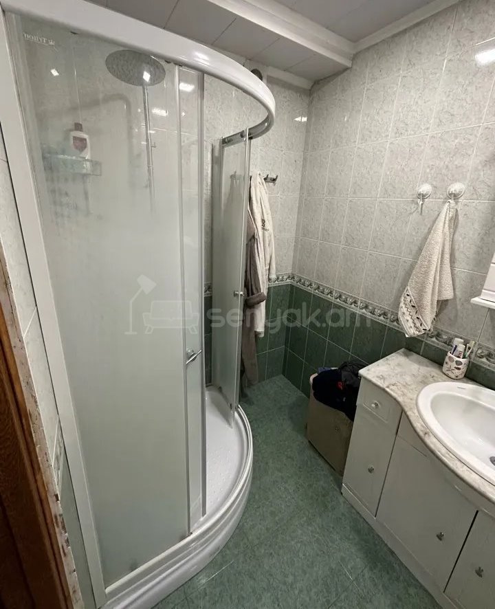 7 Սենյականոց Բնակարան, 80քմ, 7/14 հարկ, Կապիտալ Վերանորոգված