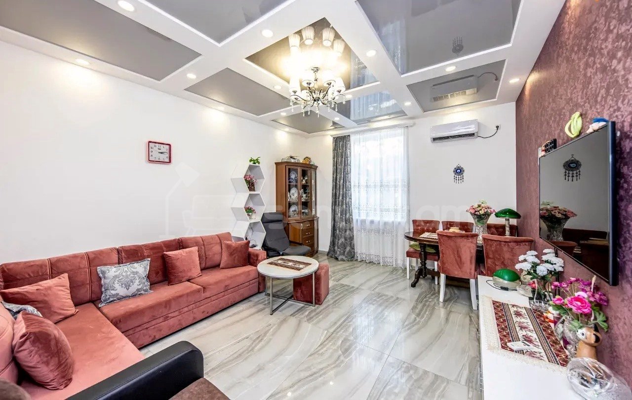 2 Սենյականոց Բնակարան Քարե Շենքում, 59քմ, 4/5 հարկ, Կապիտալ Վերանորոգված