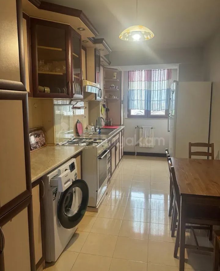 3 Սենյականոց Բնակարան, 85քմ, 5/9 հարկ, Կապիտալ Վերանորոգված