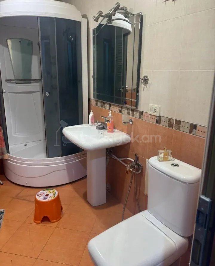 3 Սենյականոց Բնակարան, 85քմ, 5/9 հարկ, Կապիտալ Վերանորոգված