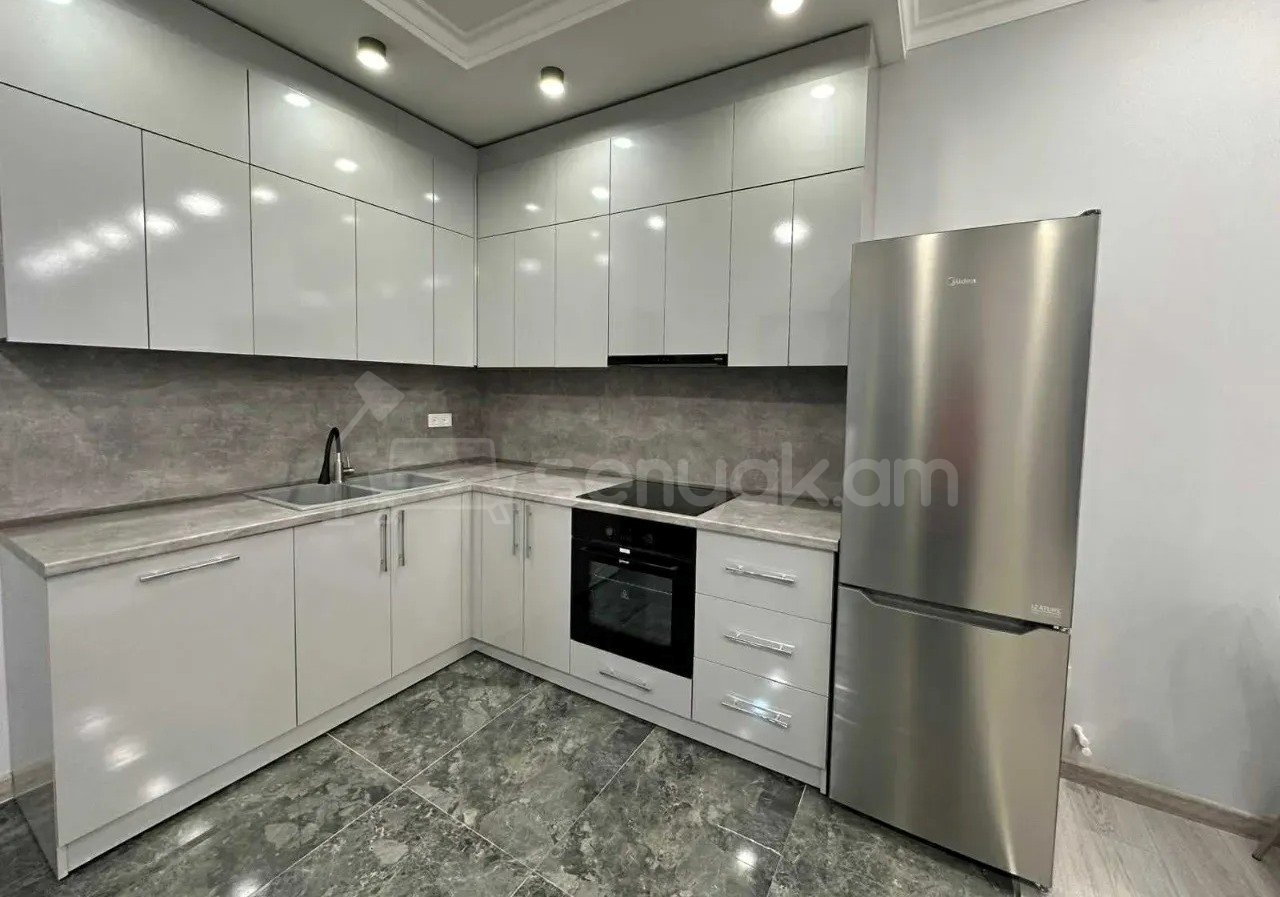 3 Սենյականոց Բնակարան Նորակառույցում, 67քմ, 3/13 հարկ, Դիզայներական Վերանորոգված, Կահավորված, Արևկող