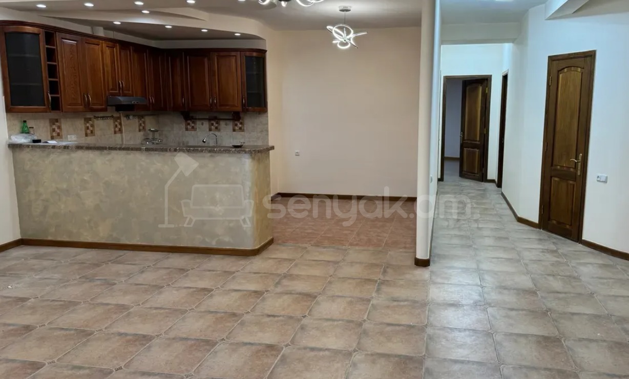 3 Սենյականոց Բնակարան Նորակառույցում, 131քմ, 3/4 հարկ, Կապիտալ Վերանորոգված