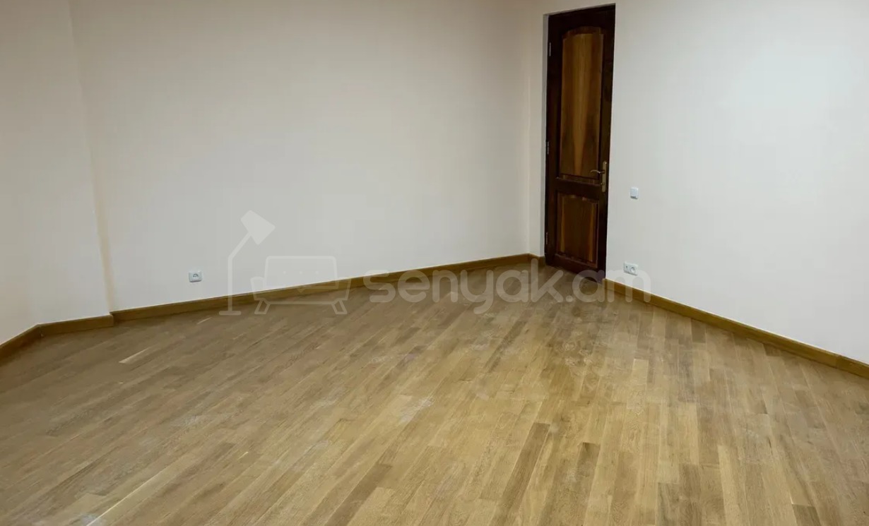 3 Սենյականոց Բնակարան Նորակառույցում, 131քմ, 3/4 հարկ, Կապիտալ Վերանորոգված