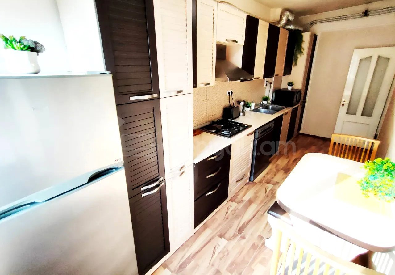 3 Սենյականոց Բնակարան, 73քմ, 9/9 հարկ, Կոսմետիկ Վերանորոգված