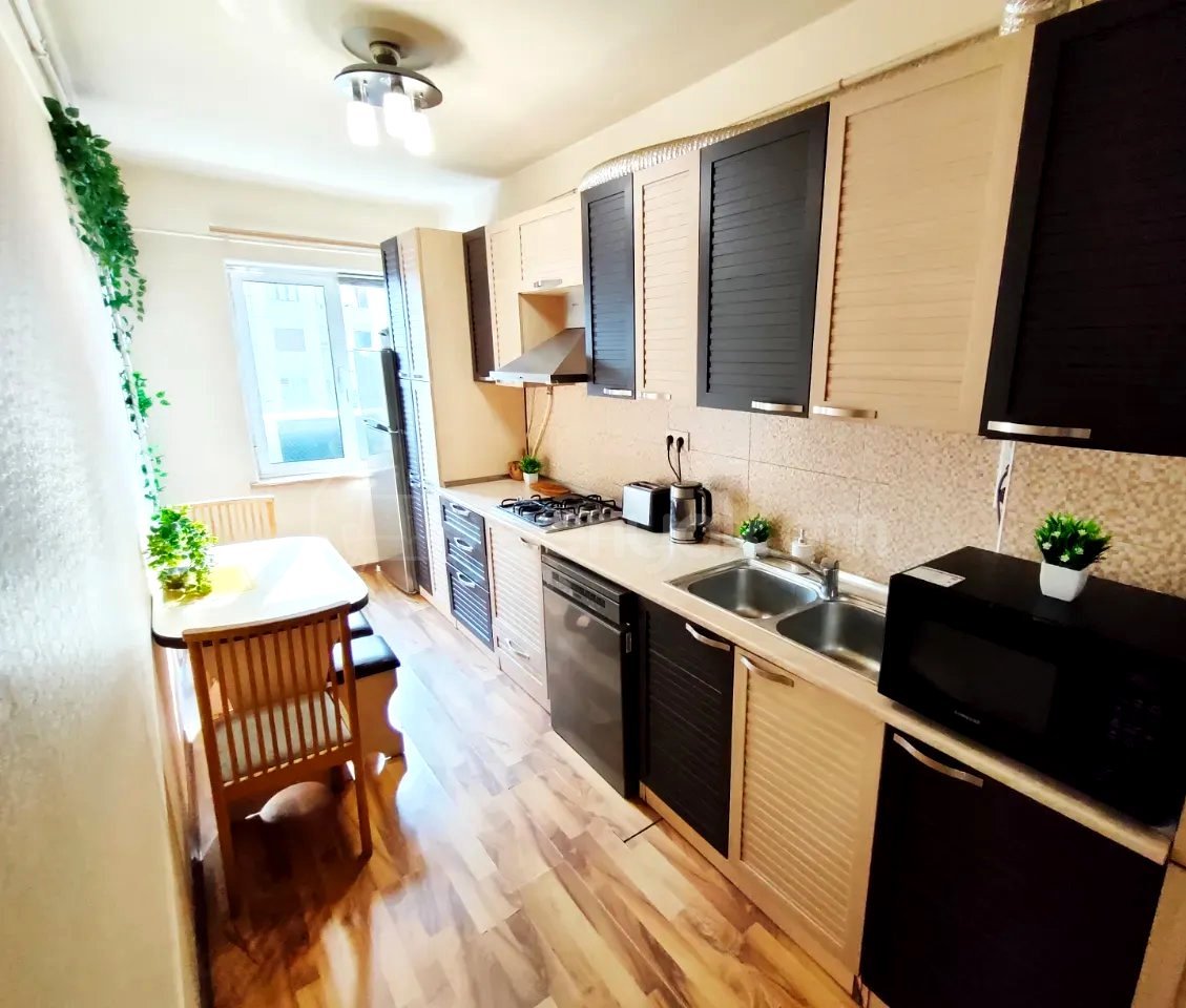 3 Սենյականոց Բնակարան, 73քմ, 9/9 հարկ, Կոսմետիկ Վերանորոգված