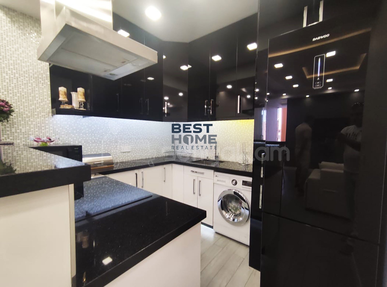 2 Սենյականոց Բնակարան Նորակառույցում, 55քմ, 9/10 հարկ, Դիզայներական Վերանորոգված