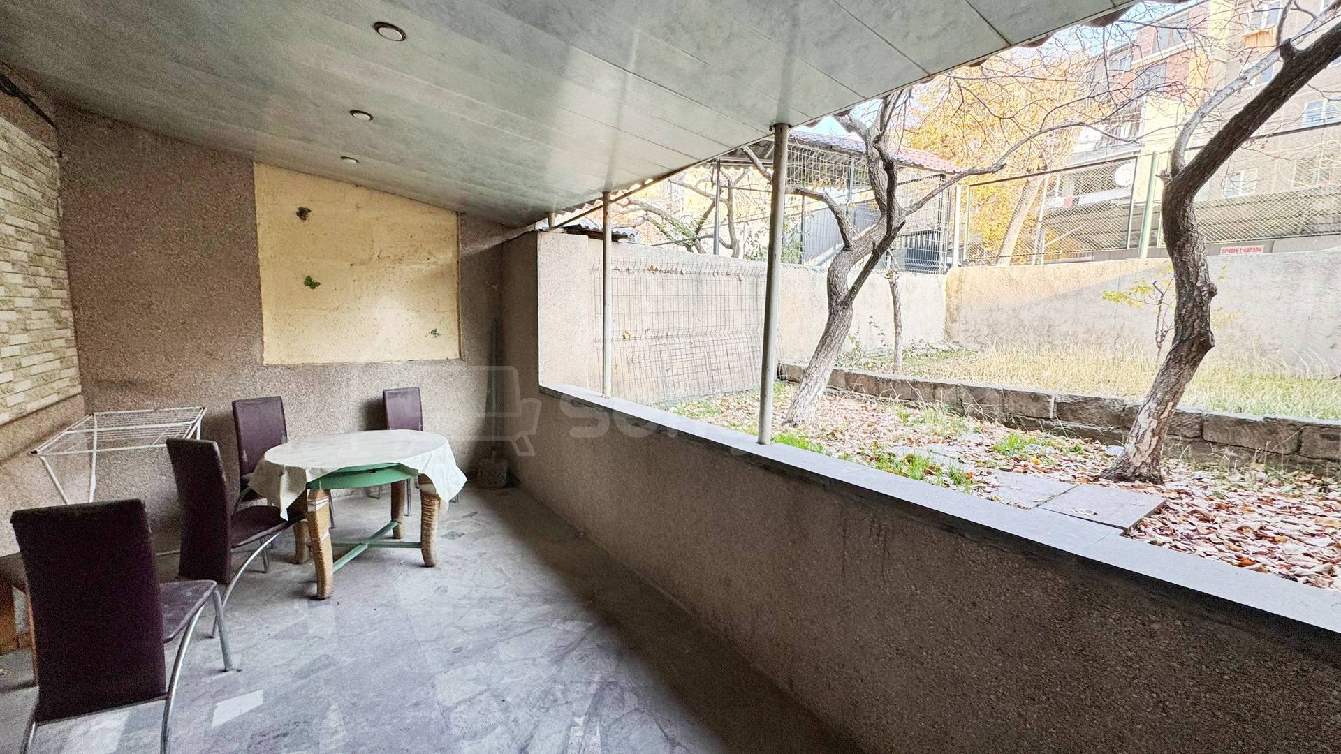 3 Սենյականոց Բնակարան Քարե Շենքում, 115քմ, 1/5 հարկ, Կապիտալ Վերանորոգված