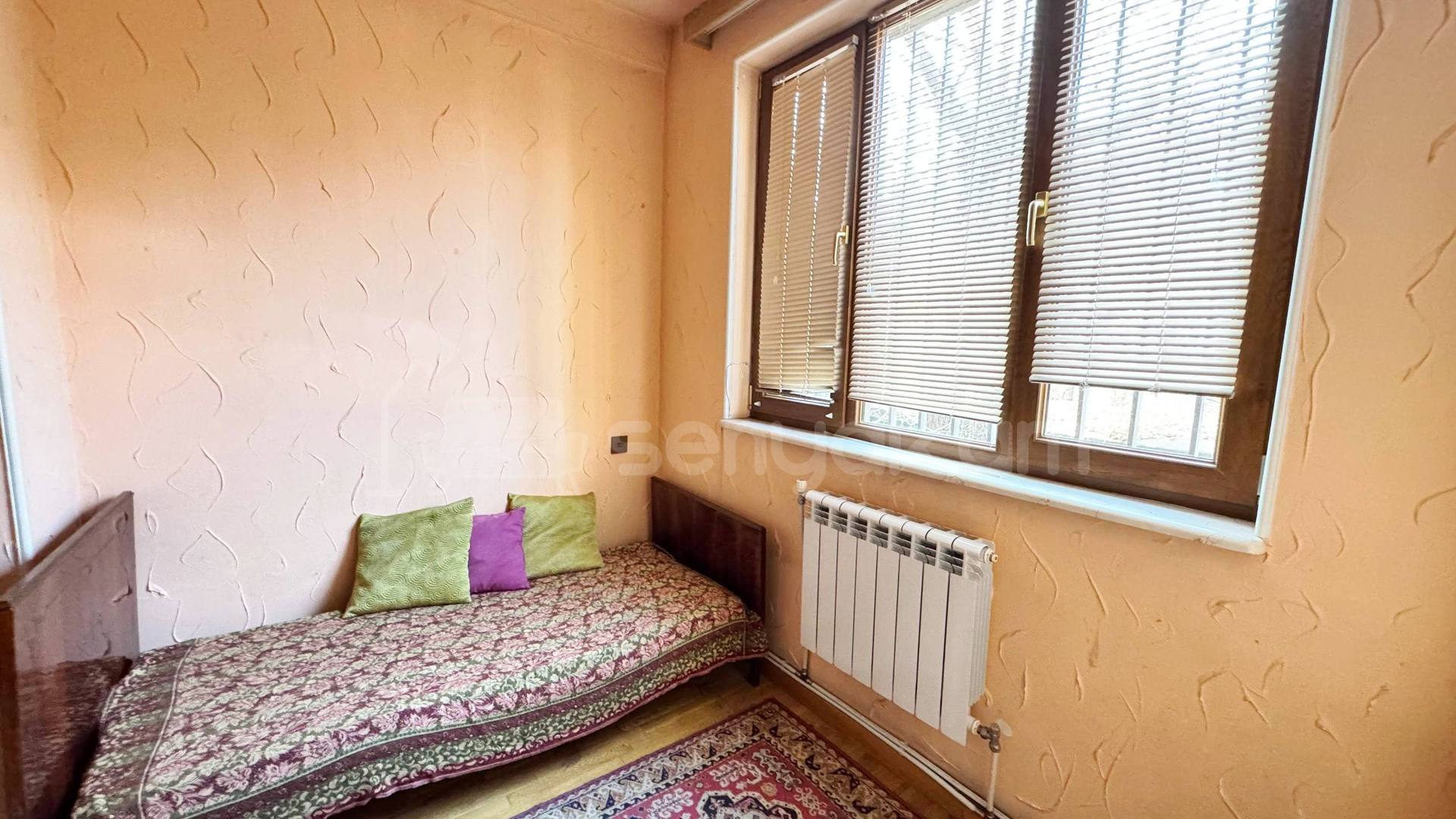 3 Սենյականոց Բնակարան Քարե Շենքում, 115քմ, 1/5 հարկ, Կապիտալ Վերանորոգված