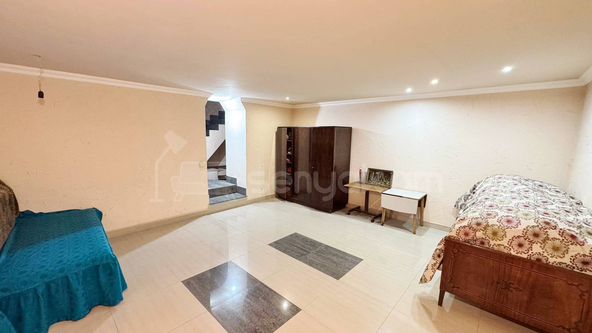 3 Սենյականոց Բնակարան Քարե Շենքում, 115քմ, 1/5 հարկ, Կապիտալ Վերանորոգված