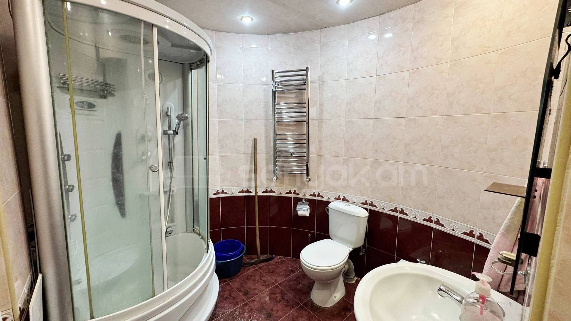 3 Սենյականոց Բնակարան Քարե Շենքում, 115քմ, 1/5 հարկ, Կապիտալ Վերանորոգված