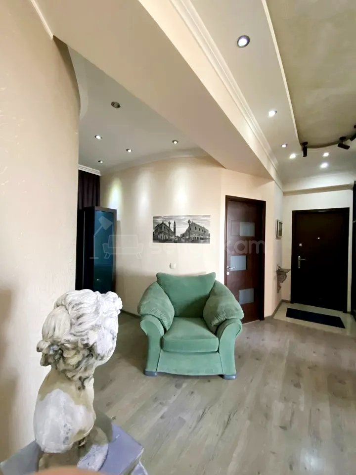 3 Սենյականոց Բնակարան Նորակառույցում, 65քմ, 7/11 հարկ, Դիզայներական Վերանորոգված