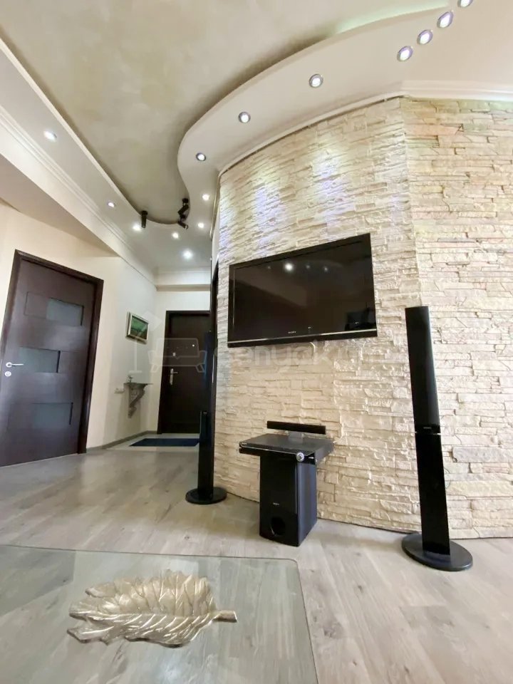 3 Սենյականոց Բնակարան Նորակառույցում, 65քմ, 7/11 հարկ, Դիզայներական Վերանորոգված