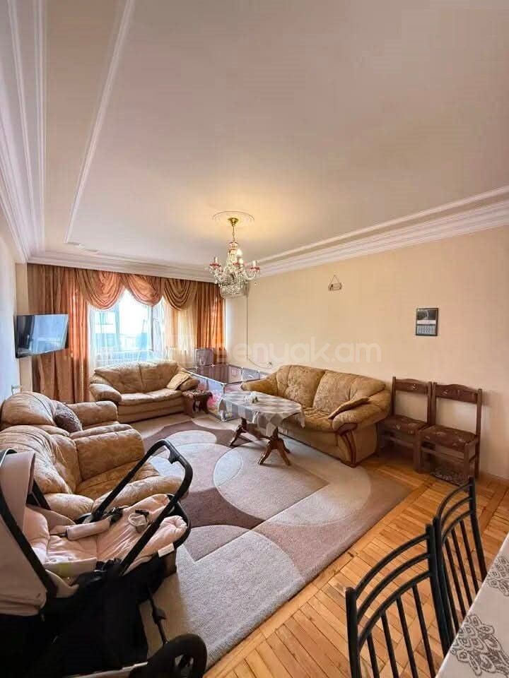 4 Սենյականոց Բնակարան, 100քմ, 8/9 հարկ, Նորմալ Վիճակում