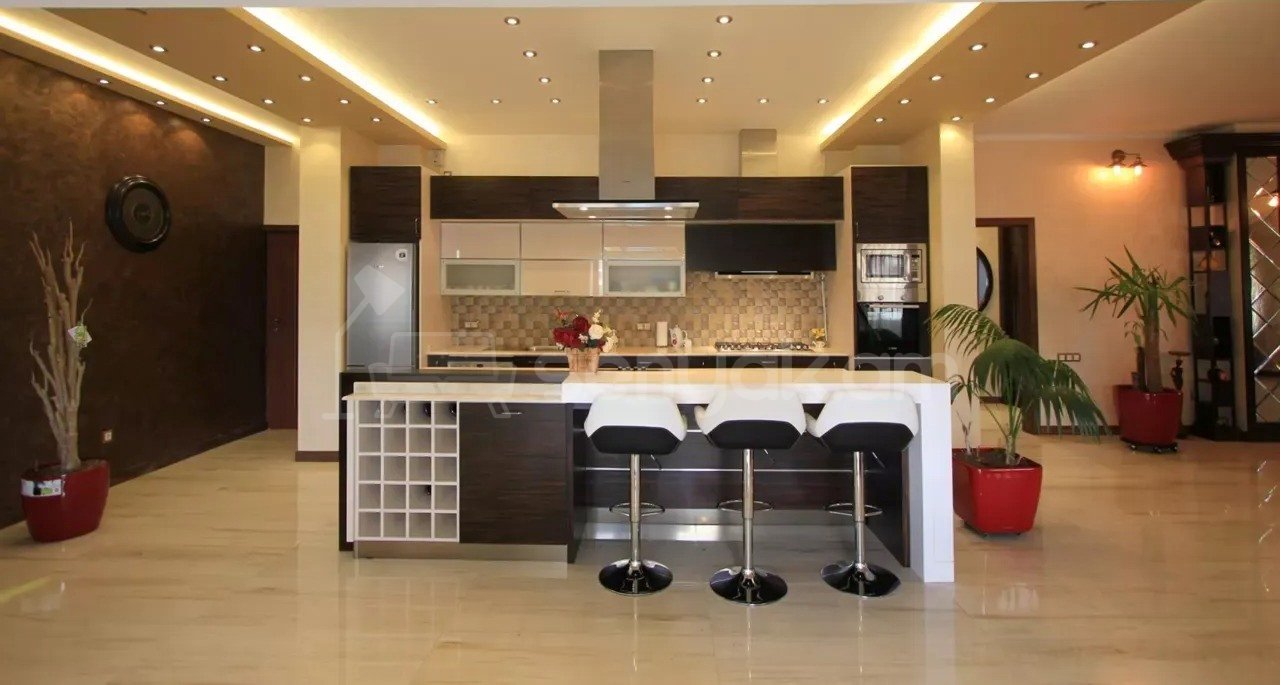 7 Սենյականոց Բնակարան Նորակառույցում, 340քմ, 5/5 հարկ, Կապիտալ Վերանորոգված, Կահավորված, Արևկող