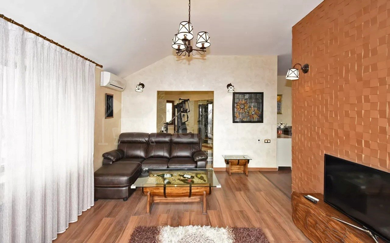 7 Սենյականոց Բնակարան Նորակառույցում, 340քմ, 5/5 հարկ, Կապիտալ Վերանորոգված, Կահավորված, Արևկող