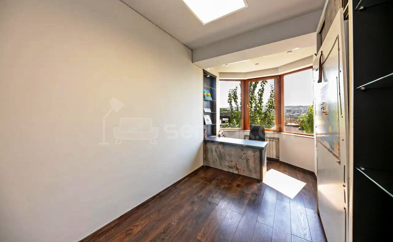 4 Սենյականոց Բնակարան Նորակառույցում, 167քմ, 4/5 հարկ, Կապիտալ Վերանորոգված