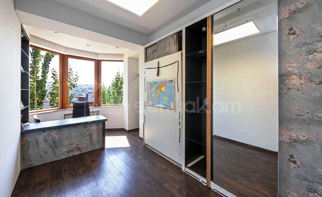 4 Սենյականոց Բնակարան Նորակառույցում, 167քմ, 4/5 հարկ, Կապիտալ Վերանորոգված