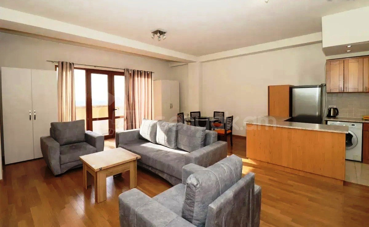 2 Սենյականոց Բնակարան Նորակառույցում, 70քմ, 3/3 հարկ, Կապիտալ Վերանորոգված, Կահավորված