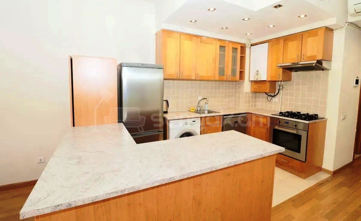 2 Սենյականոց Բնակարան Նորակառույցում, 70քմ, 3/3 հարկ, Կապիտալ Վերանորոգված, Կահավորված