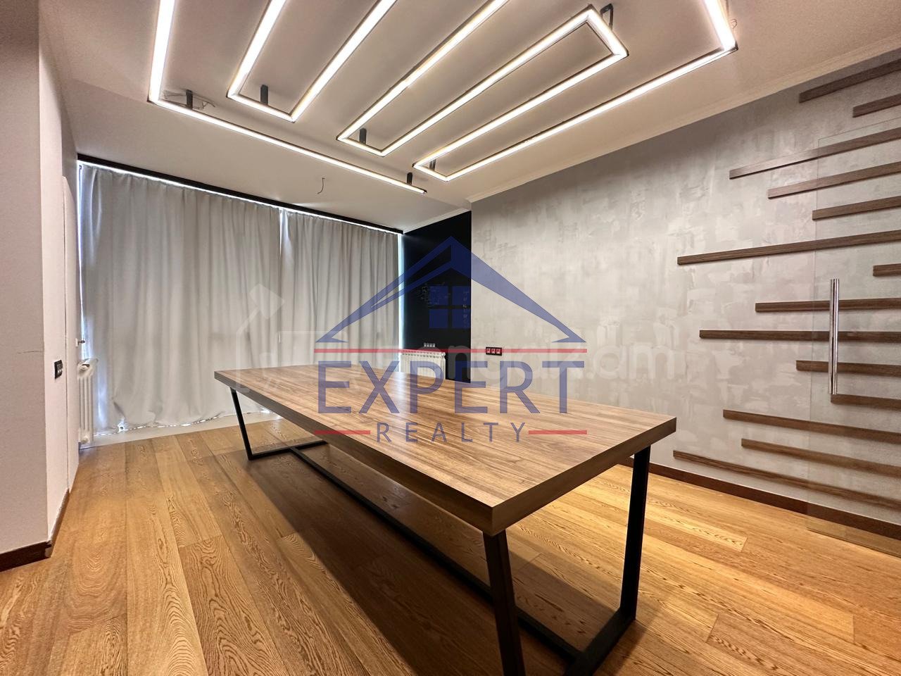 Նորակառույց Օֆիսային Տարածք, 130քմ