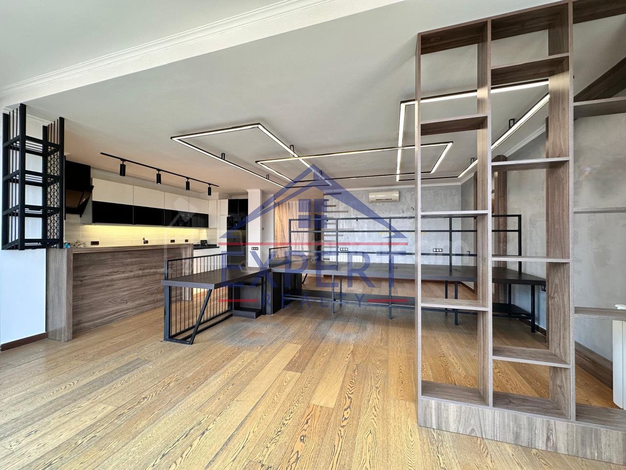 Նորակառույց Օֆիսային Տարածք, 130քմ