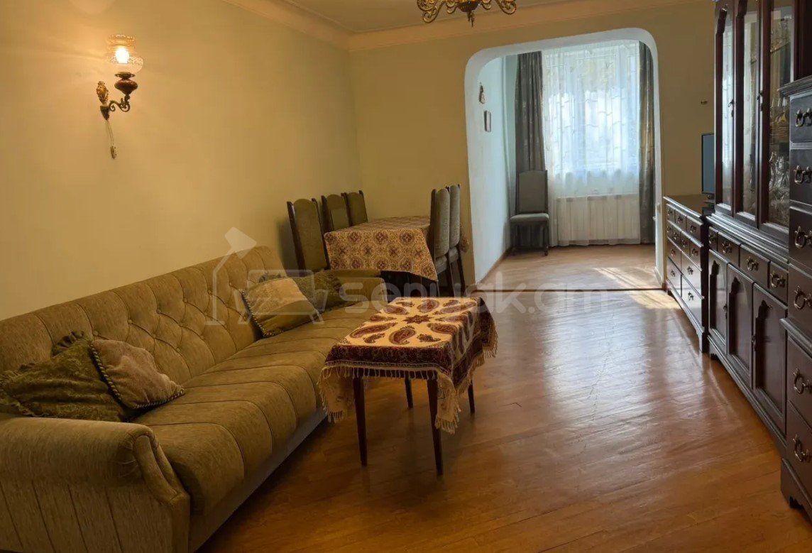 2 Սենյականոց Բնակարան Քարե Շենքում, 65քմ, 1/5 հարկ, Կապիտալ Վերանորոգված, Կահավորված