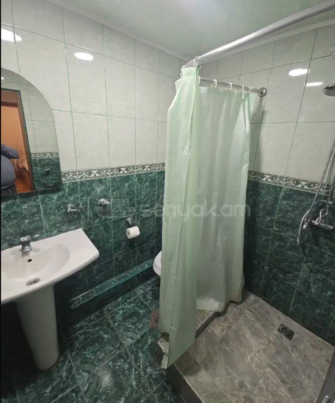 2 Սենյականոց Բնակարան, 44քմ, 11/11 հարկ, Կապիտալ Վերանորոգված, Կահավորված