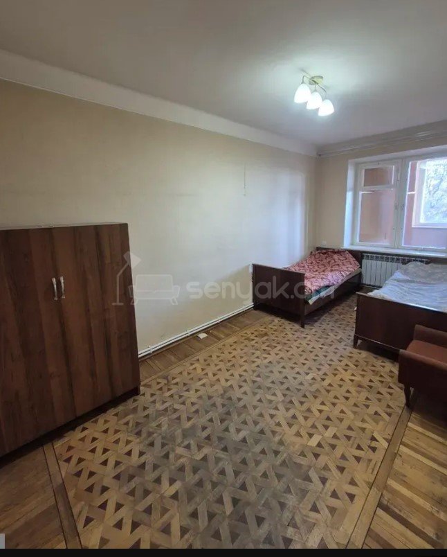 3 Սենյականոց Բնակարան Քարե Շենքում, 76քմ, 4/5 հարկ, Կապիտալ Վերանորոգված, Կահավորված