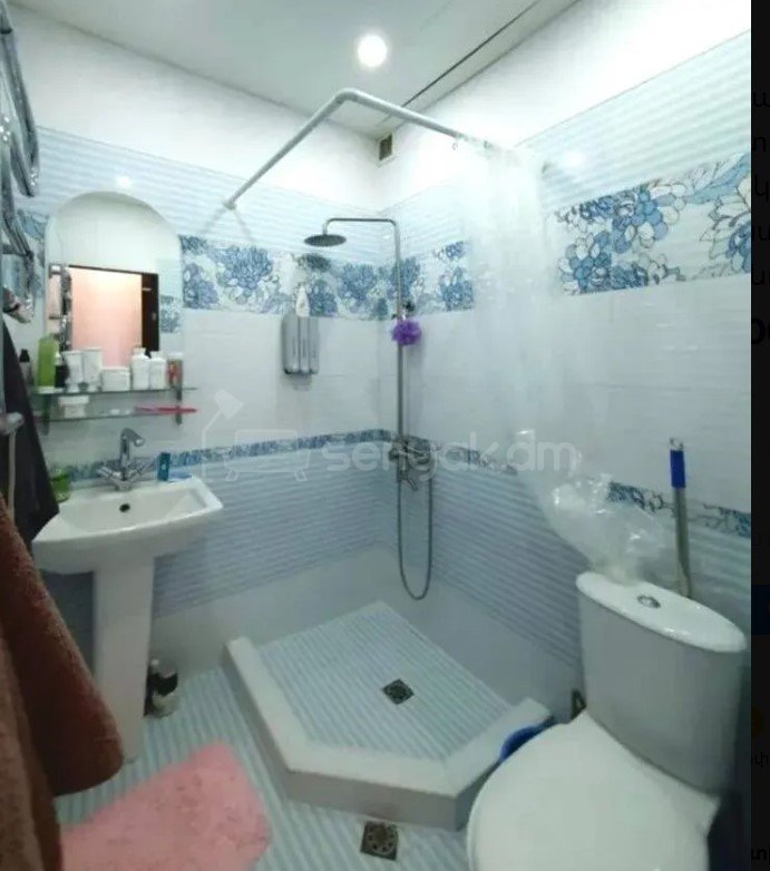 2 Սենյականոց Բնակարան Քարե Շենքում, 40քմ, 5/5 հարկ, Կապիտալ Վերանորոգված, Կահավորված