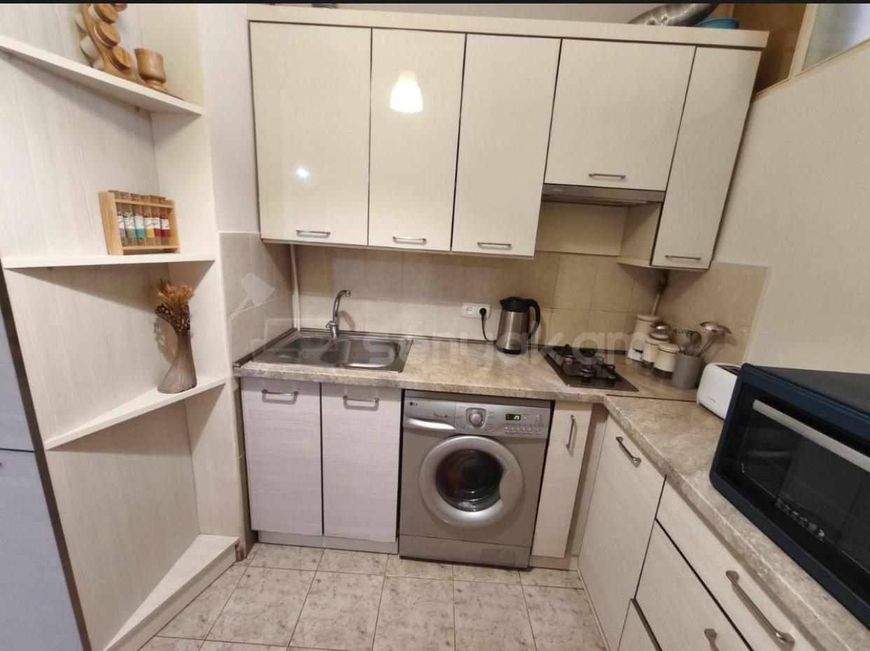 2 Սենյականոց Բնակարան, 55քմ, 9/9 հարկ, Կապիտալ Վերանորոգված, Կահավորված, Արևկող