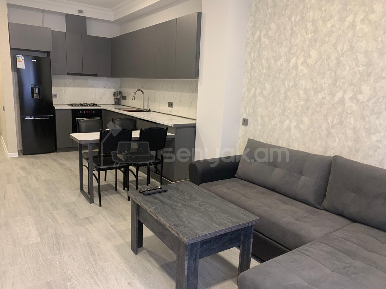 2 Սենյականոց Բնակարան, 60քմ, 10/15 հարկ, Դիզայներական Վերանորոգված, Կահավորված, Արևկող