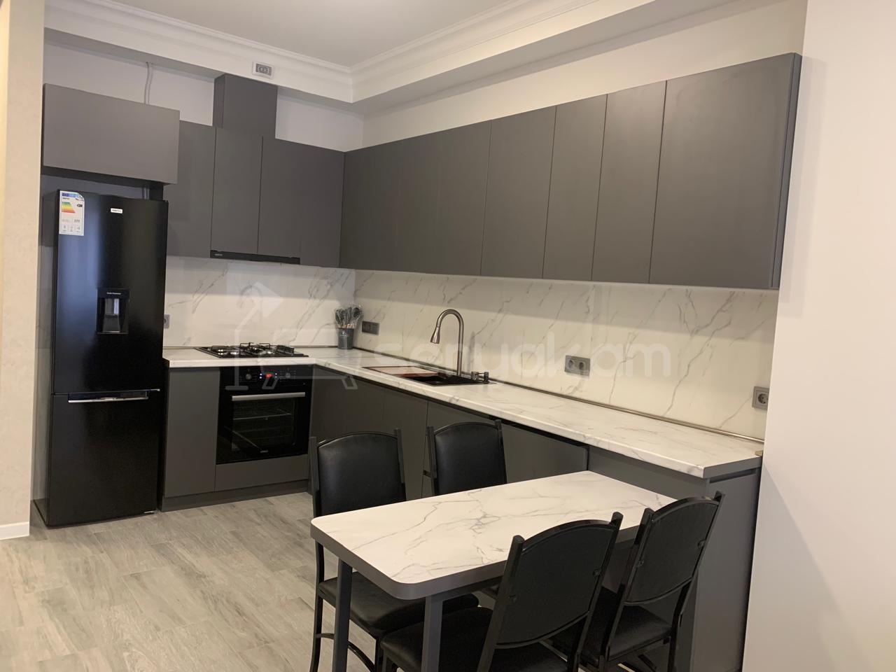 2 Սենյականոց Բնակարան, 60քմ, 10/15 հարկ, Դիզայներական Վերանորոգված, Կահավորված, Արևկող