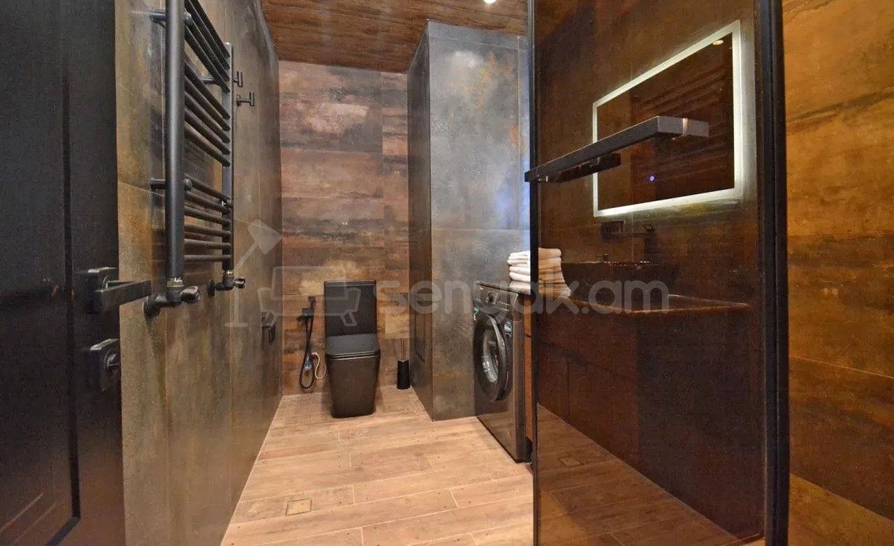 3 Սենյականոց Բնակարան Նորակառույցում, 80քմ, 4/5 հարկ, Դիզայներական Վերանորոգված, Կահավորված