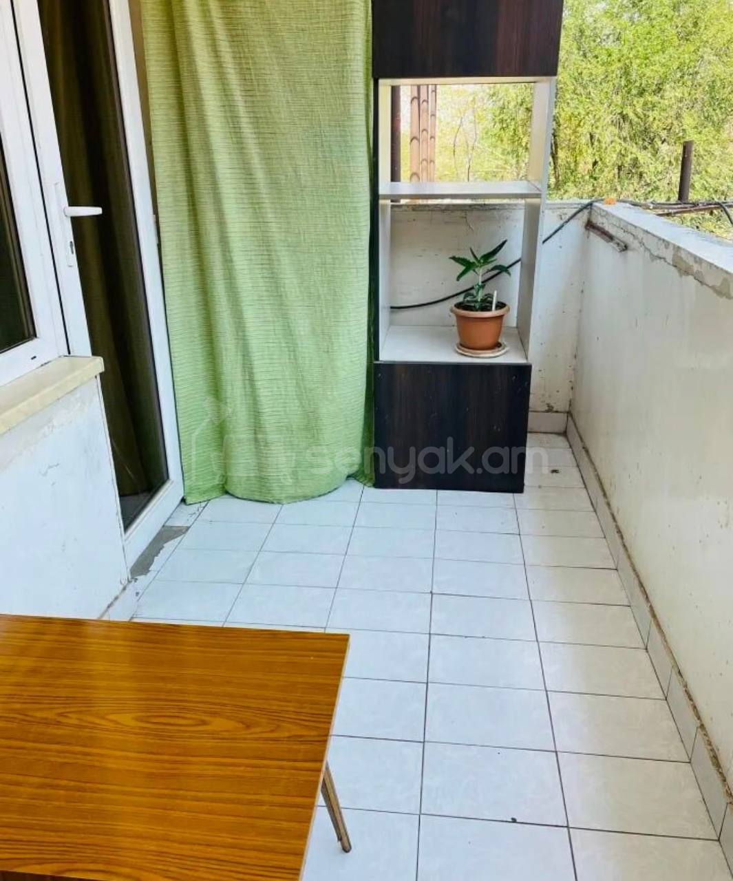 4 Սենյականոց Բնակարան Քարե Շենքում, 102քմ, 4/5 հարկ, Կոսմետիկ Վերանորոգված