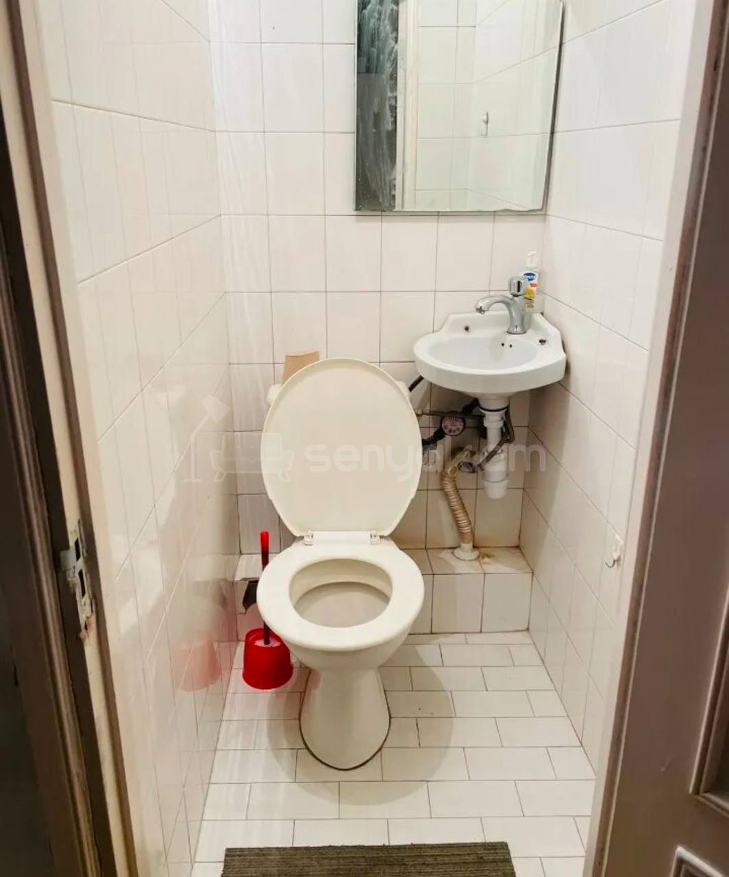 4 Սենյականոց Բնակարան Քարե Շենքում, 102քմ, 4/5 հարկ, Կոսմետիկ Վերանորոգված