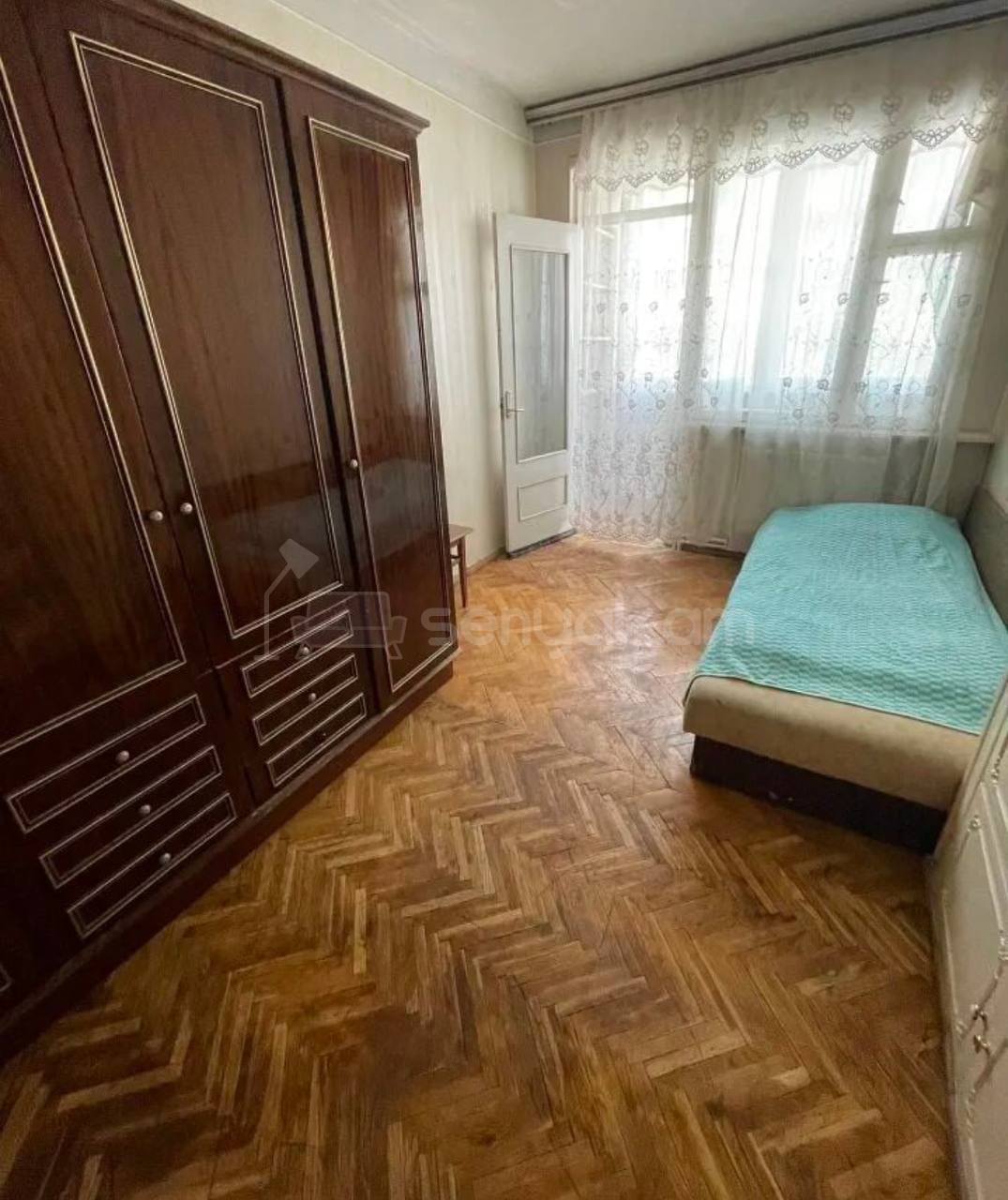 4 Սենյականոց Բնակարան Քարե Շենքում, 102քմ, 4/5 հարկ, Կոսմետիկ Վերանորոգված