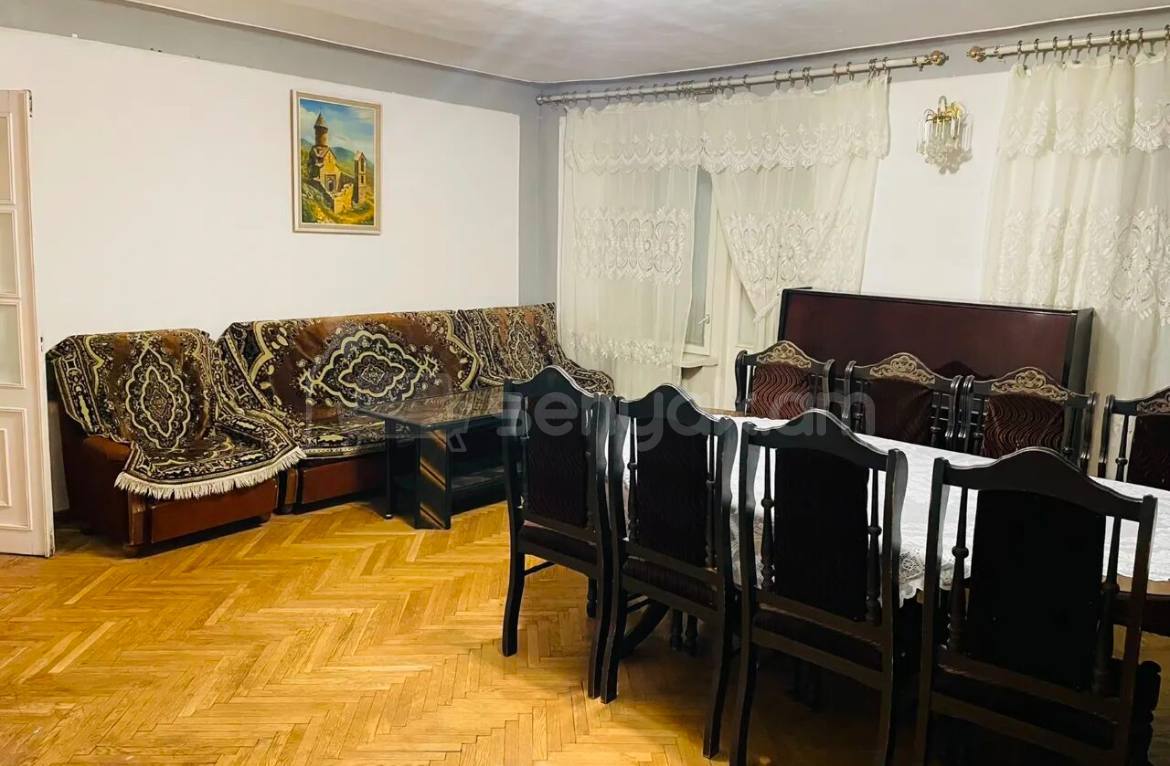 4 Սենյականոց Բնակարան Քարե Շենքում, 102քմ, 4/5 հարկ, Կոսմետիկ Վերանորոգված