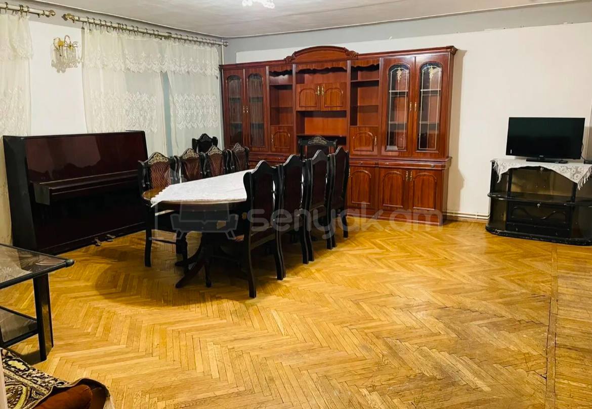 4 Սենյականոց Բնակարան Քարե Շենքում, 102քմ, 4/5 հարկ, Կոսմետիկ Վերանորոգված