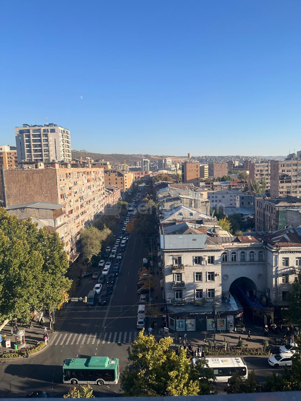 3 Սենյականոց Բնակարան, 65քմ, 9/10 հարկ, Կապիտալ Վերանորոգված, Կահավորված