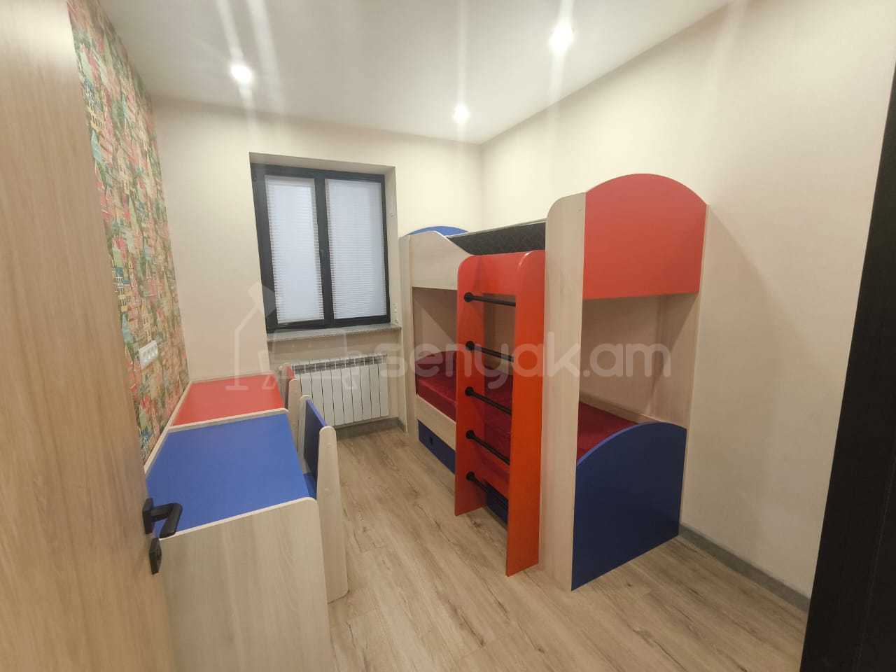 3 Սենյականոց Բնակարան, 80քմ, 1/9 հարկ, Դիզայներական Վերանորոգված