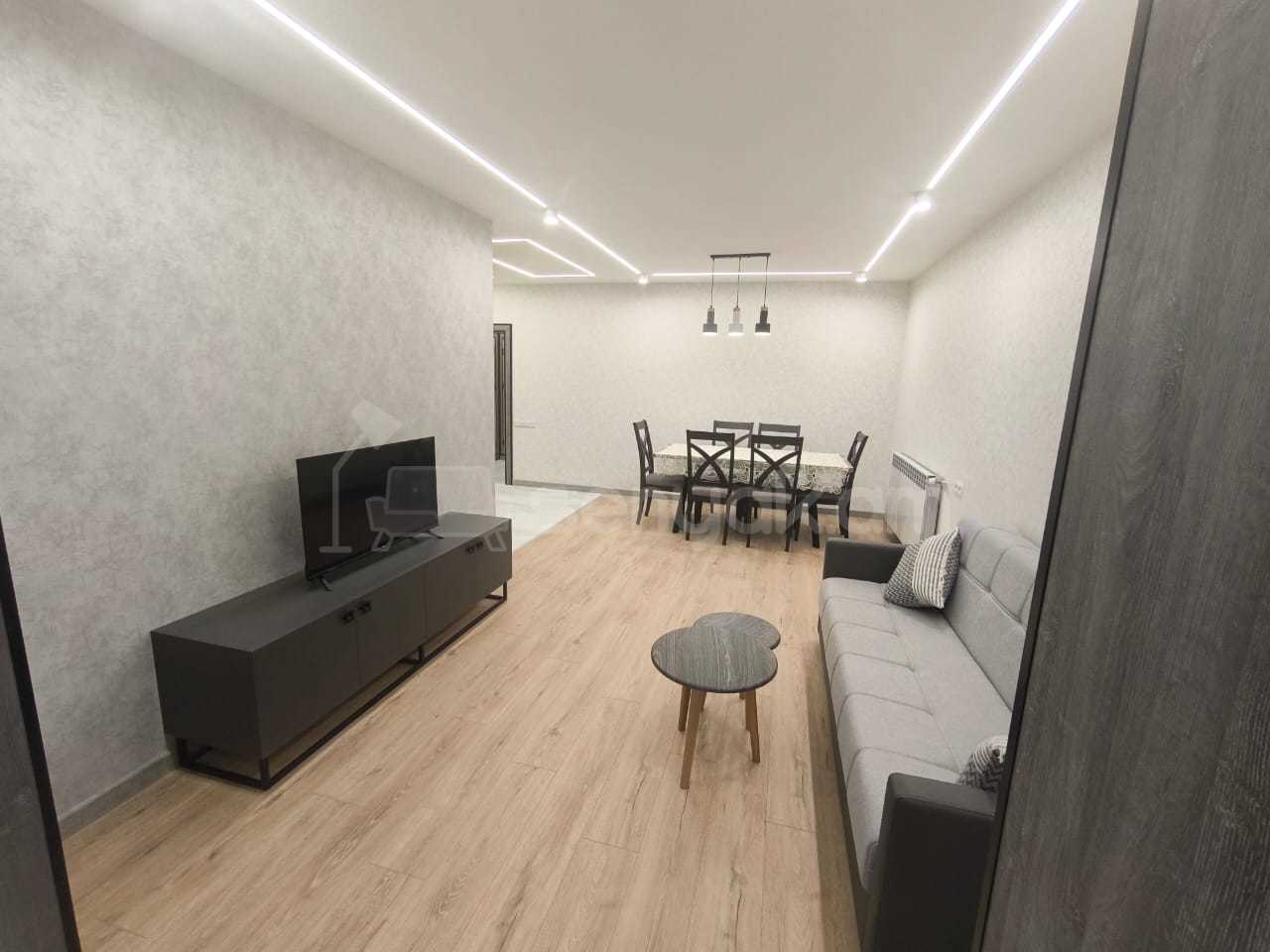 3 Սենյականոց Բնակարան, 80քմ, 1/9 հարկ, Դիզայներական Վերանորոգված